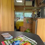 Erve Zonnehoeve Minicamping En Wijngaard 营地