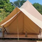 Erve Zonnehoeve Minicamping En Wijngaard
