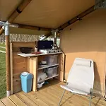 Erve Zonnehoeve Minicamping En Wijngaard *