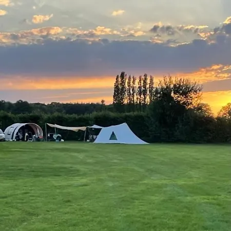 Erve Zonnehoeve Minicamping En Wijngaard Campsite *