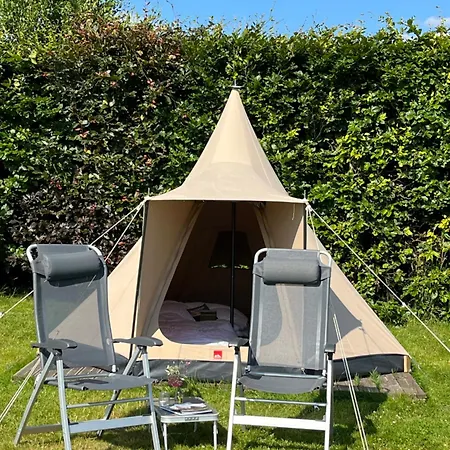 אתר קמפינג Erve Zonnehoeve Minicamping En Wijngaard