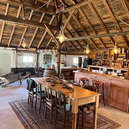 Erve Zonnehoeve Minicamping En Wijngaard Vorden