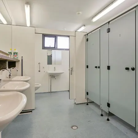 Erve Zonnehoeve Minicamping En Wijngaard *