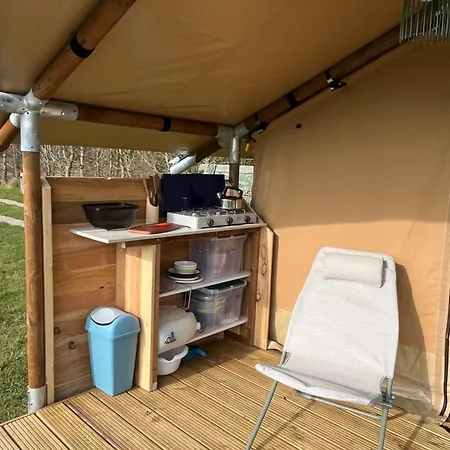 Erve Zonnehoeve Minicamping En Wijngaard *