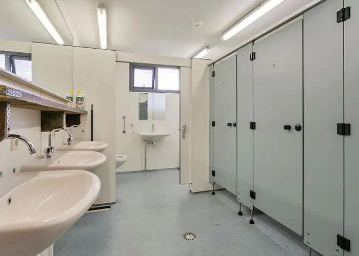 Erve Zonnehoeve Minicamping En Wijngaard *